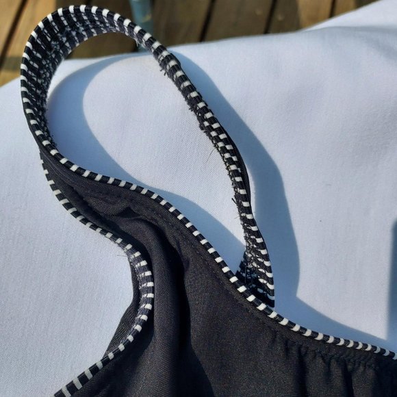 Black with Pink StripeTrimshaper Onepiece bathingsuit wi/ black and white piping - Picture 4 of 6